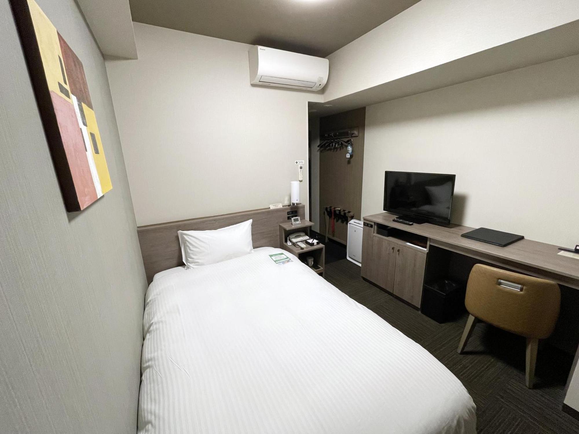 Hotel Route-Inn Osaka Takaishi -Hagoromo Ekimae- Buitenkant foto