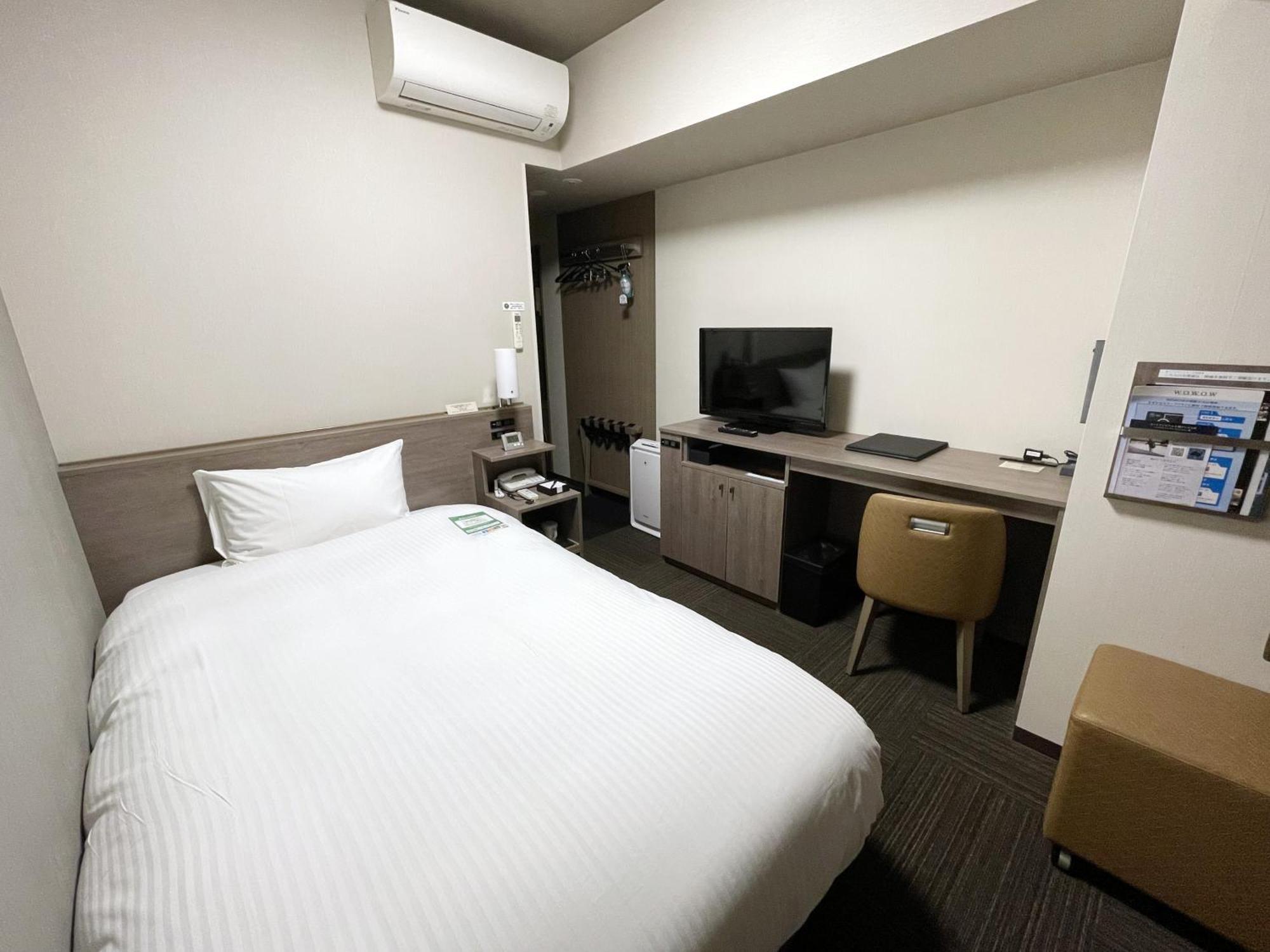 Hotel Route-Inn Osaka Takaishi -Hagoromo Ekimae- Buitenkant foto
